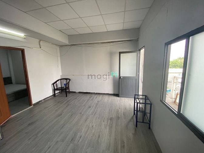 Hình ảnh 1 phòng ngủ, 1 phòng khách có Balcon