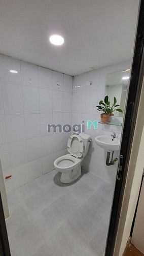 Hình ảnh Cho thuê studio dễ dàng ra hầm Thủ Thiêm quận 1