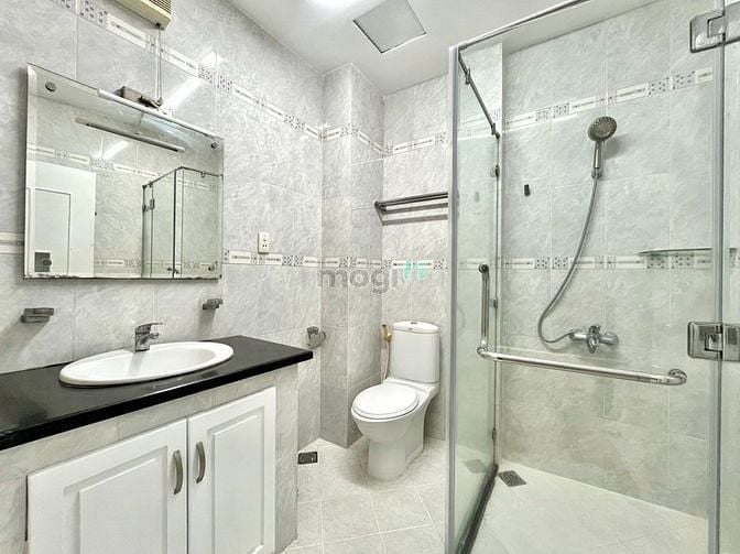 Hình ảnh Cho thuê studio cửa sổ lớn gần cầu Calmette quận 1