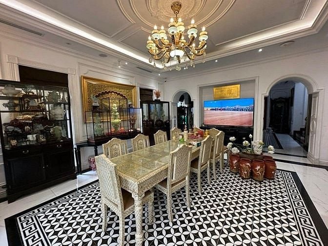 Hình ảnh Bán biệt thự phố Cao Bá Quát - Ba Đình 423m2 MT 20m