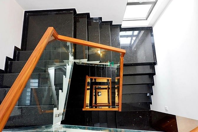 Hình ảnh Căn Hộ Hoàng Đức Lương, Dt 100m2, Nhà 5 Tầng, Đg 8m, Giá 10,5 Tỷ.