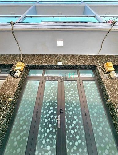 Hình ảnh Bán Nhà Q7 Uỷ Quyền một phần đất