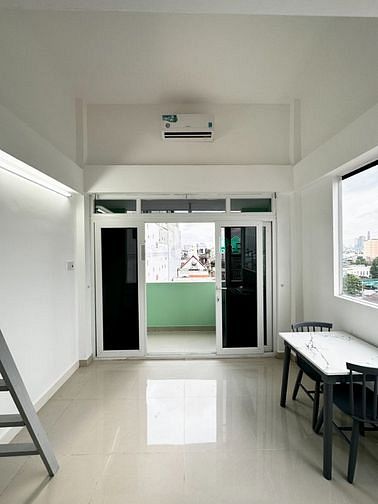 Hình ảnh CHO THUÊ DUPLEX có ban công thoáng mát Bùi Văn Ba Q7