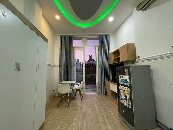 Hình ảnh Căn Hộ Q4 Có Banon Đầy Đủ Nội Thất Có Thang Máy