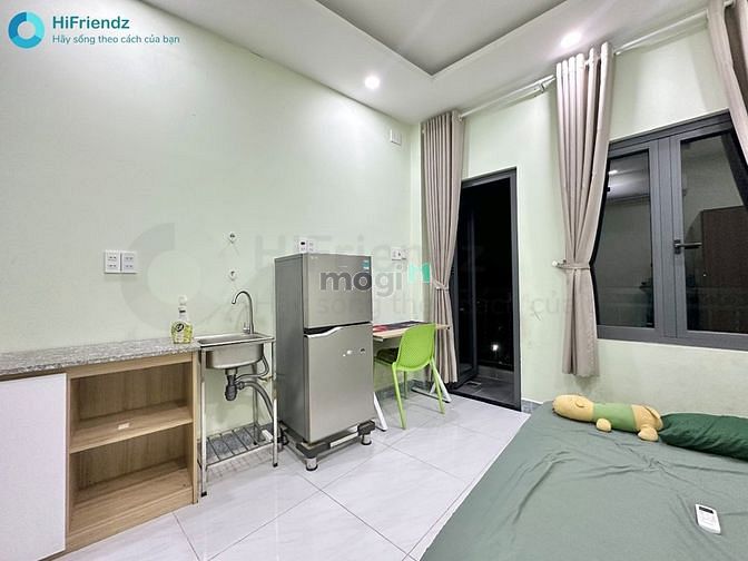 Hình ảnh Trống sẵn phòng ban công full nt ngay Võ Văn Hát