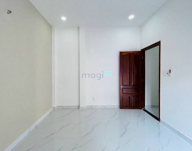 Hình ảnh SIÊU PHẨM! 2 tầng, 3PN, HXH, 60m2 - khu phân lô, CV Làng Hoa