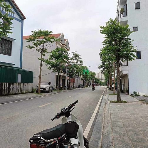 Hình ảnh Phân lô vỉa hè - gần hồ - siêu thoáng - Bán đất Thạch Bàn, 65m