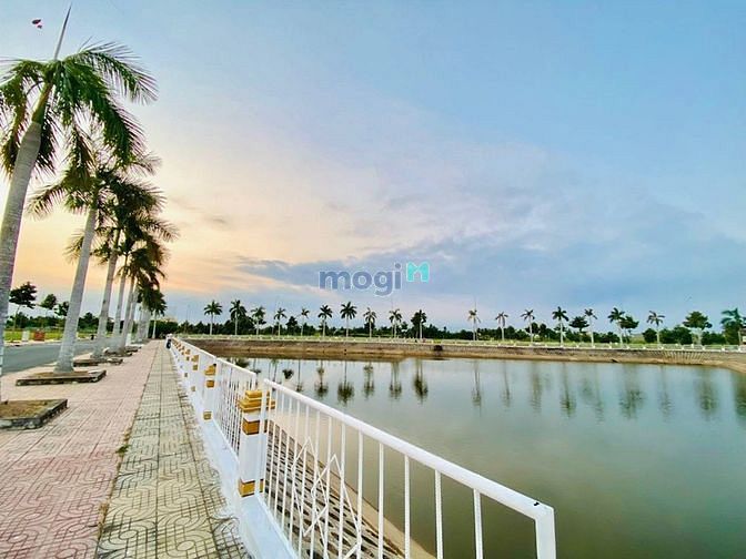 Hình ảnh Bán Đất Chú Đạt Trung tâm thị trấn Thủ Thừa 100m2 1 Tỷ 4 SHR
