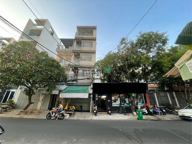 Hình ảnh Bán đất tặng nhà Mt đường số 47, Phường Tân Quy, Quận 7.