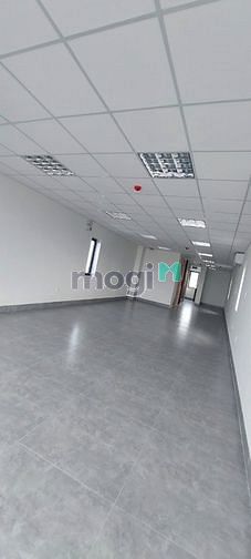 Hình ảnh Toà nhà mới xây 5 tầng , MT khúc hạo , thang máy , PCCC đầy đủ ,