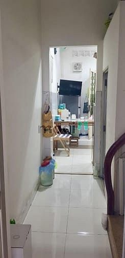 Hình ảnh ________ tô hiến thành quận 10. ______