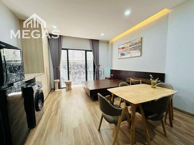 Hình ảnh Cho Thuê Căn Hộ Dịch Vụ Cao Cấp Full Thất BanCol Ngay Thạch Lam