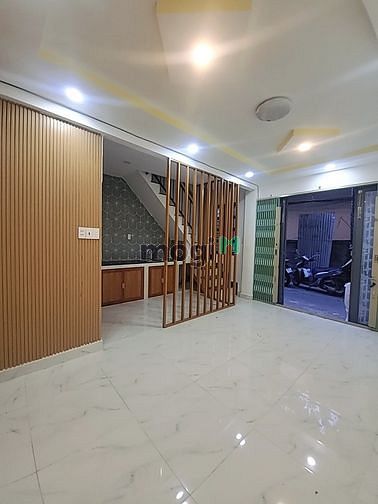 Hình ảnh Nhà 2 tầng XVNT- BT giáp Q1 - vài bước ra thảo cầm viên - ngang lớn 5m