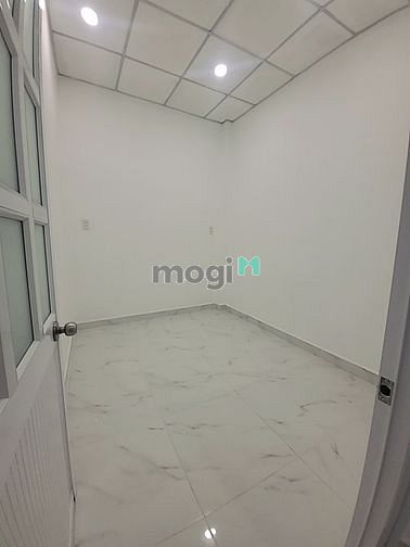 Hình ảnh Nhà 2 tầng XVNT- BT giáp Q1 - vài bước ra thảo cầm viên - ngang lớn 5m
