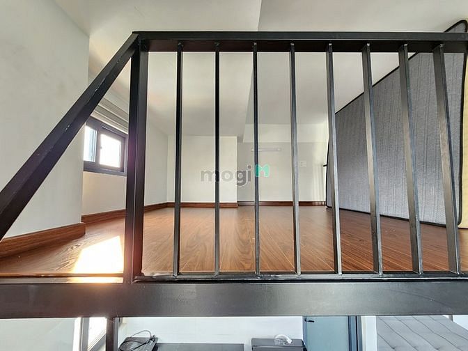 Hình ảnh Duplex có cửa sổ lớn cực thoáng trong trung tâm Q7
