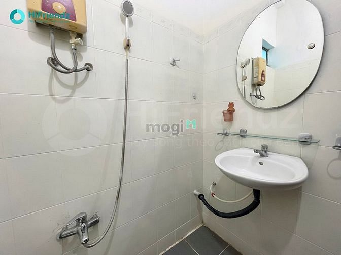 Hình ảnh Căn Hộ DV ban công siêu thoáng, mặt tiền Vũ Huy Tấn
