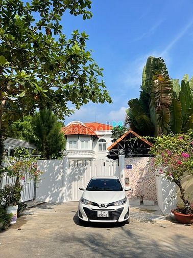 Hình ảnh Bán biệt thư compound 700m2 đường 55, P. Thảo Điền, Q2. DT 20m x 35m,