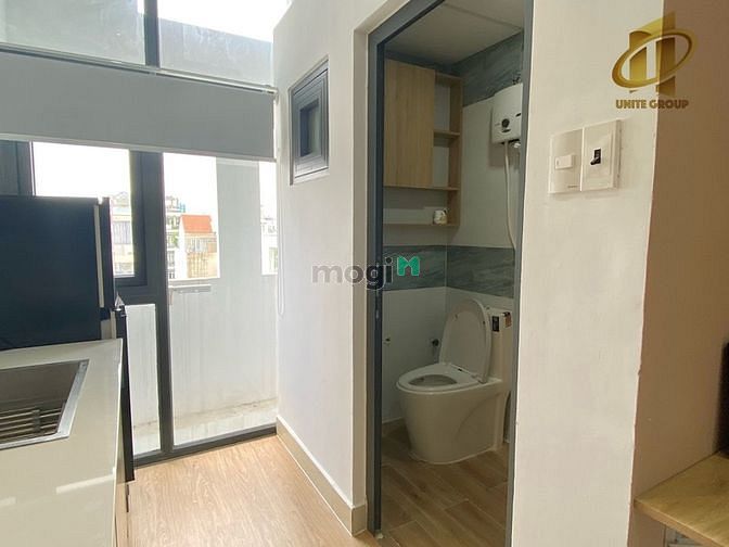 Hình ảnh Cho thuê phòng đủ nội thất, gần lotte quận 7_cửa sổ thoáng