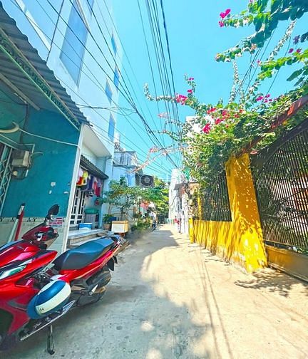 Hình ảnh Chuyển Nhượng Lô Đất 12X15M Hẻm 1041 Trần Xuân Soạn Quận 7