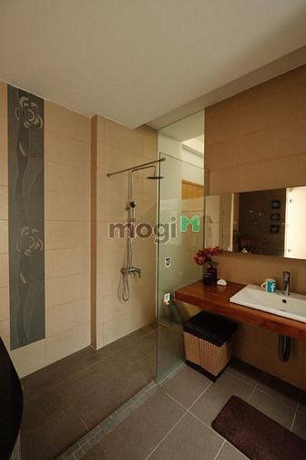 Hình ảnh CHỦ VỀ QUÊ CẦN BÁN GẤP nhà 2 mặt tiền quận 5
