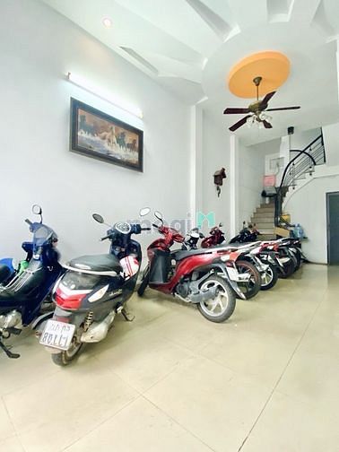 Hình ảnh 🏠**CHDV 8 PHÒNG-thu 40tr/tháng-kề Phan Xích Long-9.8 tỷ TL thêm🍀