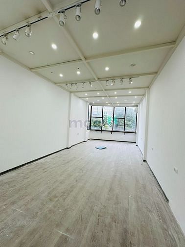 Hình ảnh Cho thuê cả nhà mặt phố Phạm Ngọc Thạch, quận Đống Đa, HN
