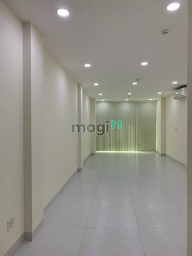 Hình ảnh Mặt tiền Đường 𝐇𝐔Ỳ𝐍𝐇 𝐕Ă𝐍 𝐁𝐀𝐍𝐇
