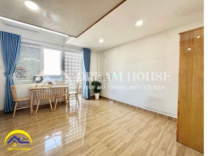 Hình ảnh CHDV Ban Công Lớn ngay chợ Tân Hương
