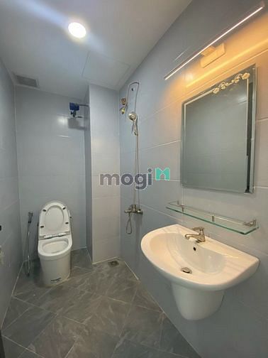 Hình ảnh Studio, ban công mới trống lại - ngây chân cầu rạch chiếc