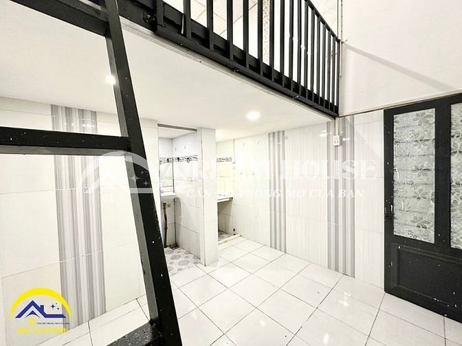 Hình ảnh Duplex Giá Rẻ - Gác Cao Không Đụng Đầu