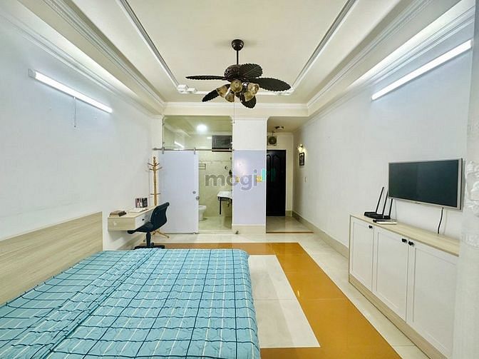 Hình ảnh Studio ban công tách bếp gần bùng binh Phù Đổng Quận 1