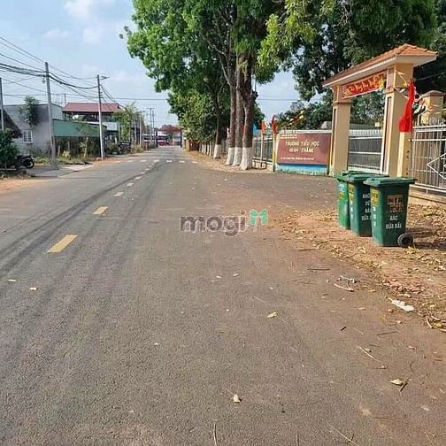 Hình ảnh Bán gấp cặp đất siêu tốt TX Chơn Thành, 400m2 sổ sẵn trả trước 650tr.