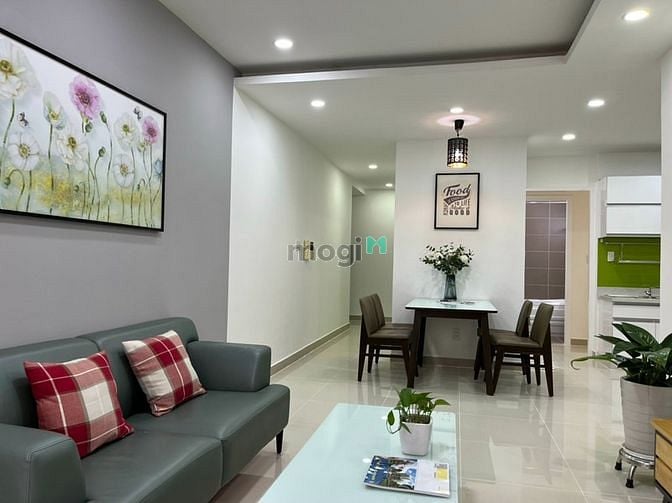 Hình ảnh Em Long Cho thuê Sky Garden 71m 2pn 1wc giá 11tr ,81m 2pn 2wc 12.5tr