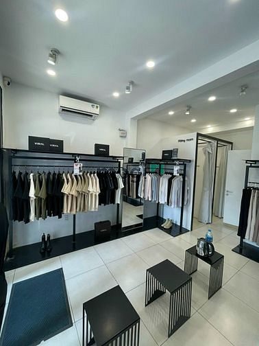 Hình ảnh Mặt tiền Đường 𝐇𝐔Ỳ𝐍𝐇 𝐕Ă𝐍 𝐁Á𝐍H