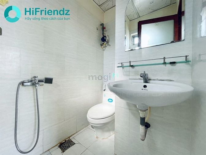 Hình ảnh Trống phòng Duplex- Bancol rộng rãi - cửa sổ trời tại Bình Thạnh