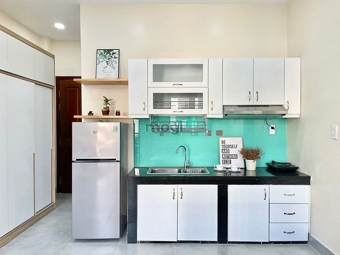 Hình ảnh Cho Thuê Căn Hộ Có Ban Công Full Nội Thất Ngay Hoàng Văn Thụ - Sân Bay