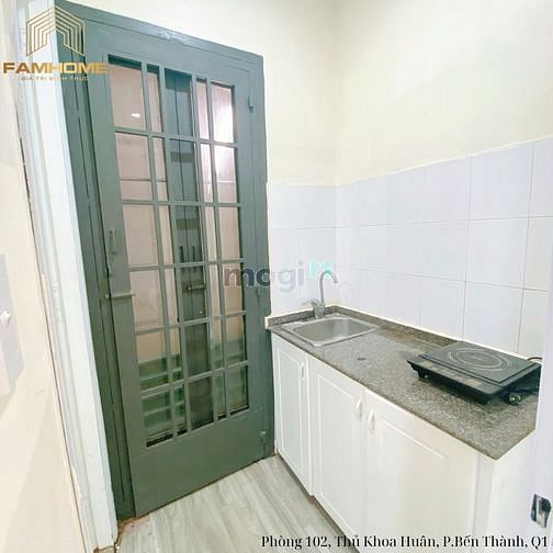 Hình ảnh Studio cửa sổ gần chợ Bến Thành quận 1