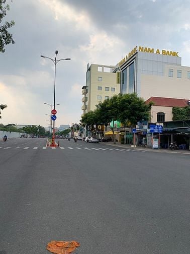 Hình ảnh Bán lô đất mặt tiền đường Lê Văn Việt Quận 9. 533m2