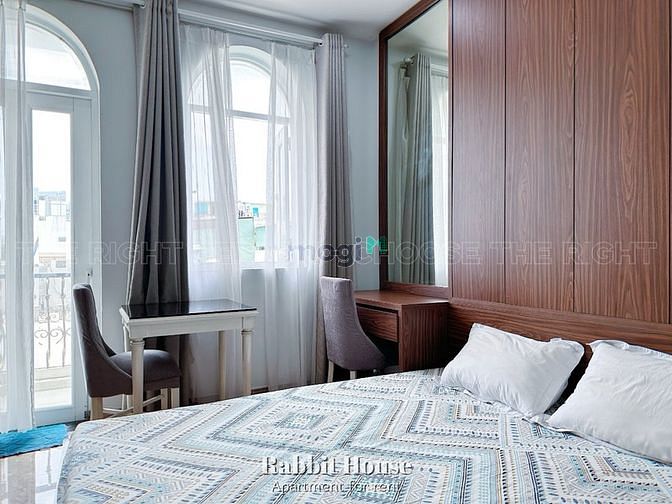 Hình ảnh CHDV ban công gần ngã năm Cống Quỳnh quận 1