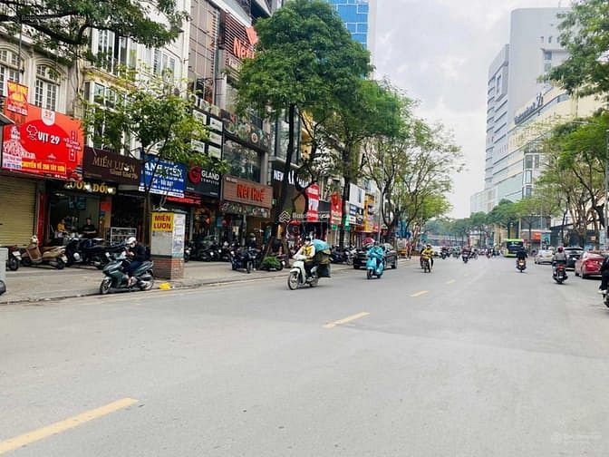 Hình ảnh Gia đình anh tú cần bán căn nhà phố tây sơn, vòng quanh, 4 tầng 1