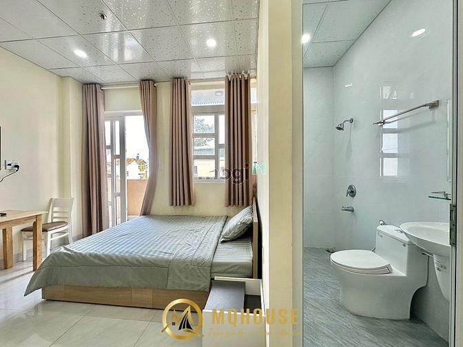 Hình ảnh Studio cửa sổ lớn ban công ngay chợ Tân Định Q1