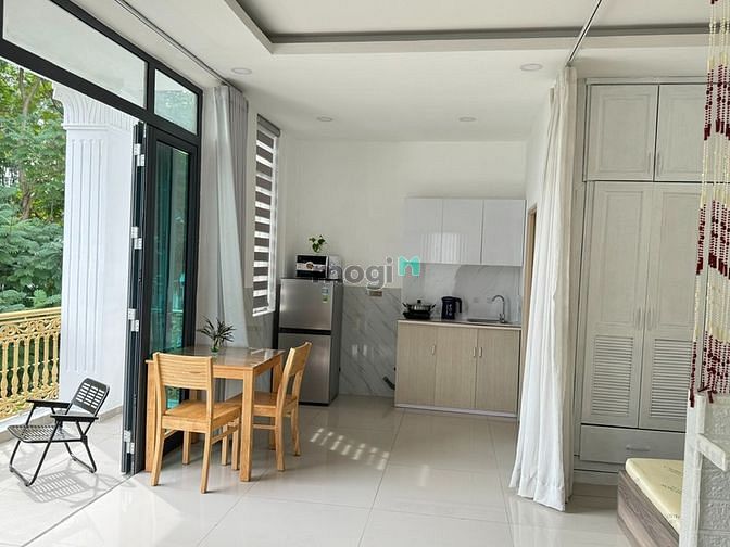 Hình ảnh Studio ban công full nội thất_ gần cầu Phú mỹ quận 7
