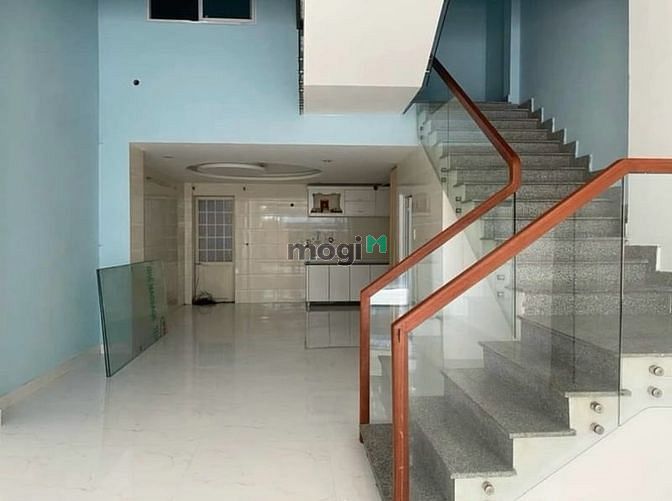 Hình ảnh Cho thuê nhà 3 tầng MT đường Bế Văn Đàn 4pn