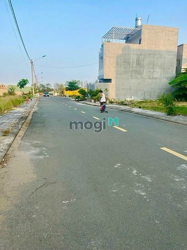 Hình ảnh Bán Lô Đất 80.6m2 Đường Long Thuận.P. Trường Thạnh