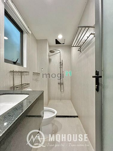 Hình ảnh Mb6623 nạp rút nhanh chóng Studio cửa sổ trời siêu đẹp ngay khu vực Sân Bay