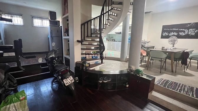 Hình ảnh Bán gấp nhà Thảo Điền, Thành phố Thủ Đức - 8.3m x 11m