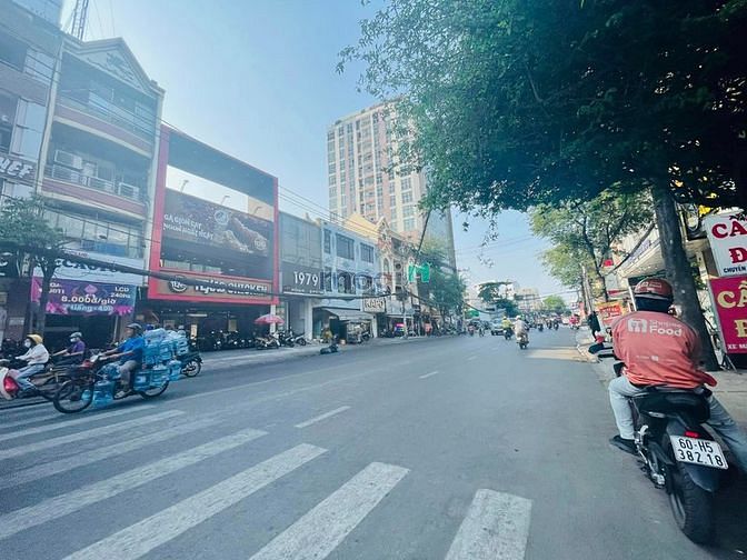 Hình ảnh Cho thuê nhà MT  Nguyễn Gia Trí. P. 25. Q. Bình Thạnh. Giá 70 triệu