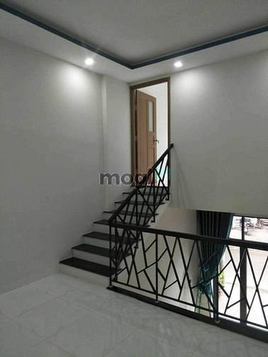 Hình ảnh Cho thuê nhà 2 tầng MT Lâm Quang Thự 4Pn