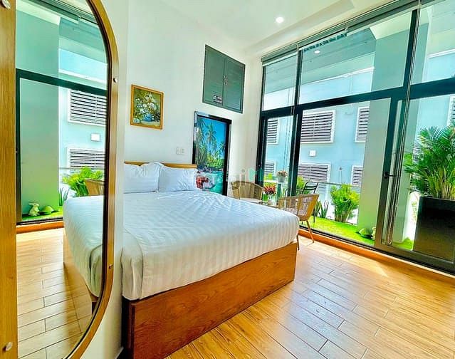 Hình ảnh Cho Thuê Căn Hộ Full Nội Thất+ Sân Vườn Quận Tân Bình