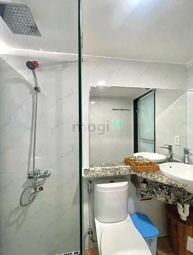 Hình ảnh Cho Thuê Căn Hộ Full Nội Thất+ Sân Vườn Quận Tân Bình